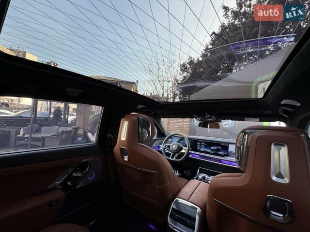 Синий БМВ i7, объемом двигателя 0 л и пробегом 8 тыс. км за 124000 $, фото 30 на Automoto.ua