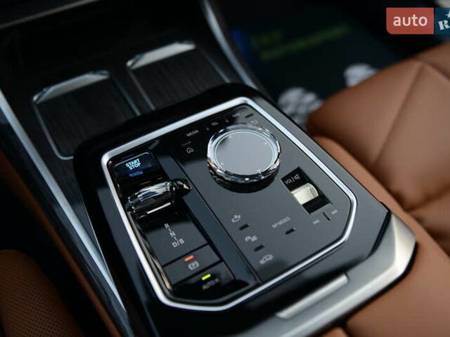 Синий БМВ i7, объемом двигателя 0 л и пробегом 11 тыс. км за 115000 $, фото 28 на Automoto.ua