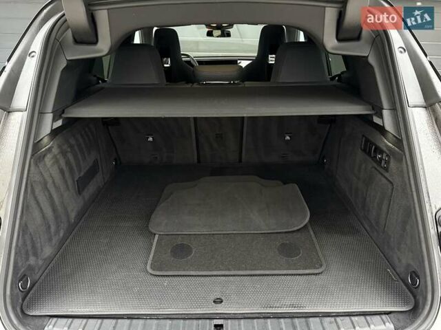 Білий БМВ iX, об'ємом двигуна 0 л та пробігом 90 тис. км за 42990 $, фото 28 на Automoto.ua