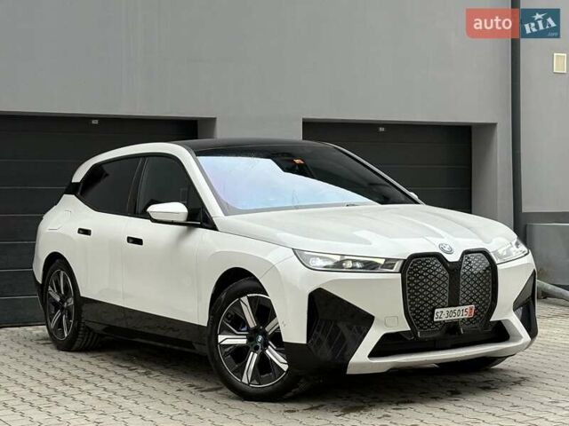 Білий БМВ iX, об'ємом двигуна 0 л та пробігом 90 тис. км за 42990 $, фото 5 на Automoto.ua