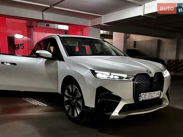 Белый БМВ iX, объемом двигателя 0 л и пробегом 20 тыс. км за 58999 $, фото 49 на Automoto.ua