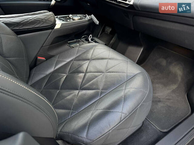 Белый БМВ iX, объемом двигателя 0 л и пробегом 70 тыс. км за 45999 $, фото 44 на Automoto.ua