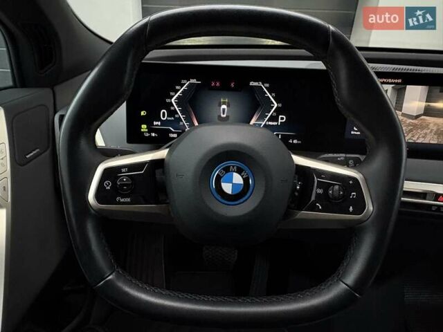 Білий БМВ iX, об'ємом двигуна 0 л та пробігом 90 тис. км за 42990 $, фото 61 на Automoto.ua