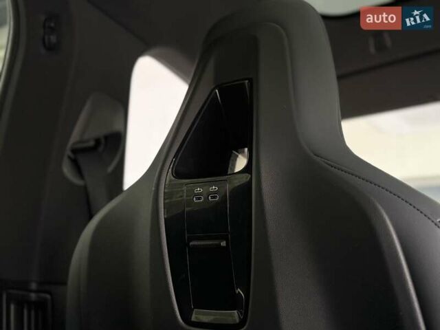 Білий БМВ iX, об'ємом двигуна 0 л та пробігом 90 тис. км за 42990 $, фото 37 на Automoto.ua