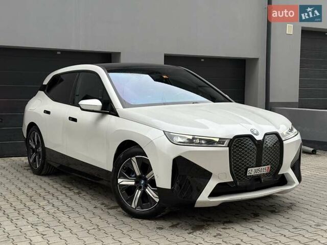 Білий БМВ iX, об'ємом двигуна 0 л та пробігом 90 тис. км за 42990 $, фото 2 на Automoto.ua