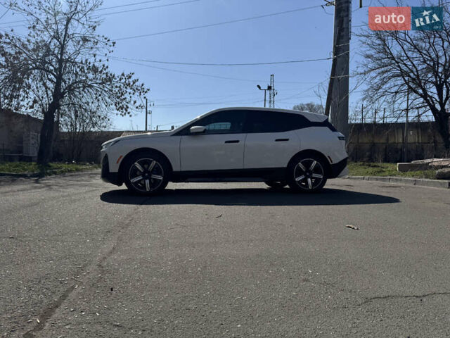 Белый БМВ iX, объемом двигателя 0 л и пробегом 35 тыс. км за 56500 $, фото 9 на Automoto.ua