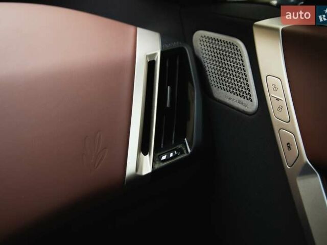 Белый БМВ iX, объемом двигателя 0 л и пробегом 22 тыс. км за 69400 $, фото 62 на Automoto.ua