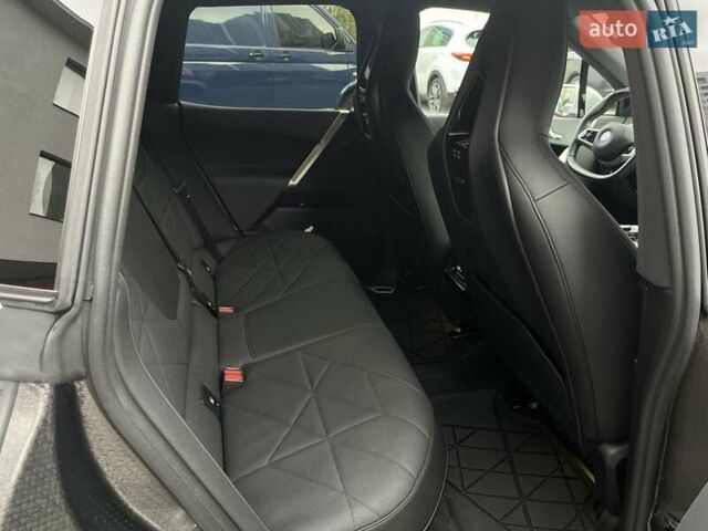 Белый БМВ iX, объемом двигателя 0 л и пробегом 40 тыс. км за 48500 $, фото 33 на Automoto.ua