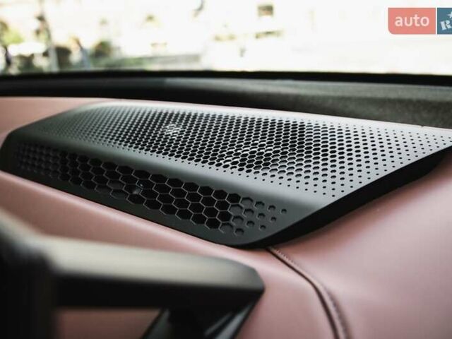 Белый БМВ iX, объемом двигателя 0 л и пробегом 22 тыс. км за 69400 $, фото 49 на Automoto.ua