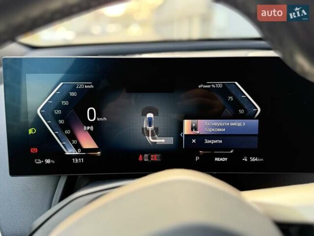 Белый БМВ iX, объемом двигателя 0 л и пробегом 69 тыс. км за 58300 $, фото 44 на Automoto.ua