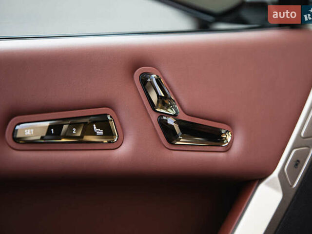 Белый БМВ iX, объемом двигателя 0 л и пробегом 22 тыс. км за 69400 $, фото 16 на Automoto.ua