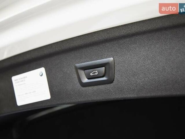 Белый БМВ iX, объемом двигателя 0 л и пробегом 22 тыс. км за 69400 $, фото 48 на Automoto.ua