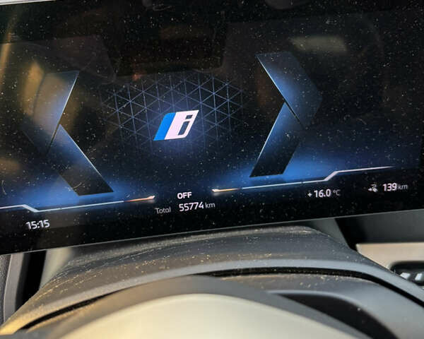 Белый БМВ iX, объемом двигателя 0 л и пробегом 57 тыс. км за 56700 $, фото 21 на Automoto.ua