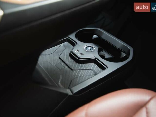 Белый БМВ iX, объемом двигателя 0 л и пробегом 22 тыс. км за 69400 $, фото 22 на Automoto.ua