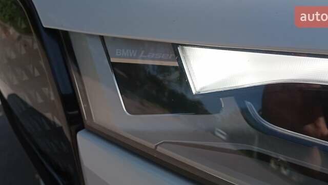 Белый БМВ iX, объемом двигателя 0 л и пробегом 58 тыс. км за 67000 $, фото 8 на Automoto.ua
