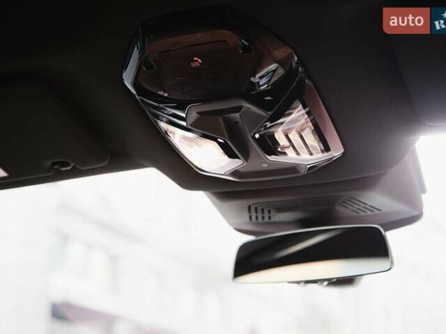 Белый БМВ iX, объемом двигателя 0 л и пробегом 22 тыс. км за 69400 $, фото 23 на Automoto.ua