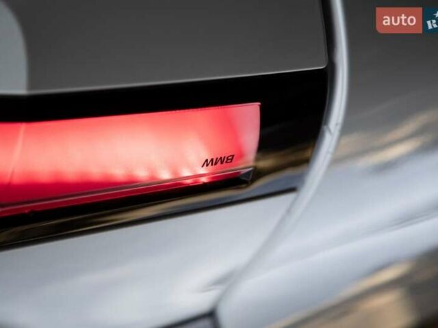 Белый БМВ iX, объемом двигателя 0 л и пробегом 22 тыс. км за 69400 $, фото 5 на Automoto.ua