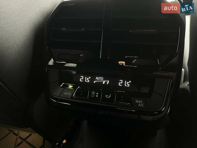 Белый БМВ iX, объемом двигателя 0 л и пробегом 40 тыс. км за 48500 $, фото 34 на Automoto.ua