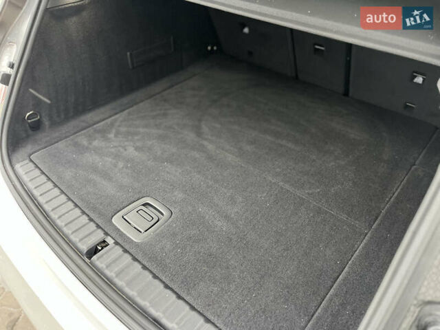 Білий БМВ iX, об'ємом двигуна 0 л та пробігом 19 тис. км за 79990 $, фото 25 на Automoto.ua