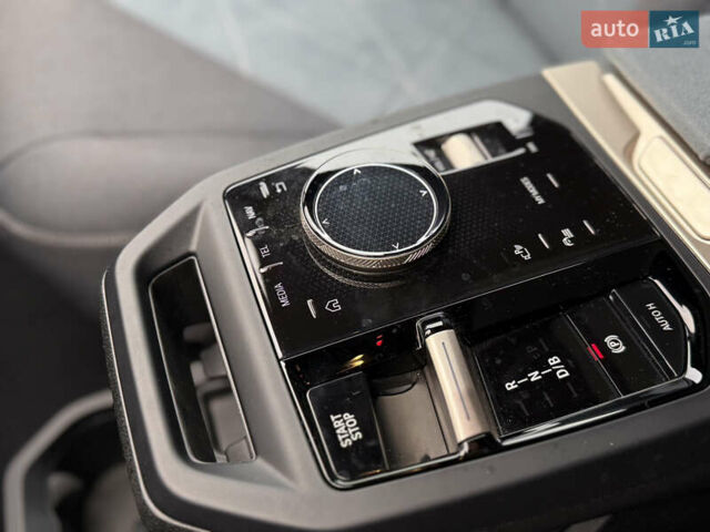 Белый БМВ iX, объемом двигателя 0 л и пробегом 10 тыс. км за 63000 $, фото 25 на Automoto.ua