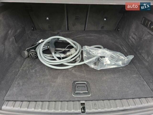 Белый БМВ iX, объемом двигателя 0 л и пробегом 11 тыс. км за 70500 $, фото 18 на Automoto.ua