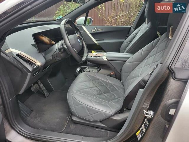 Белый БМВ iX, объемом двигателя 0 л и пробегом 11 тыс. км за 70500 $, фото 11 на Automoto.ua