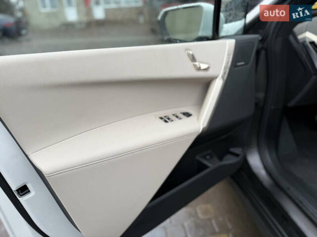 Белый БМВ iX, объемом двигателя 0 л и пробегом 5 тыс. км за 63000 $, фото 15 на Automoto.ua