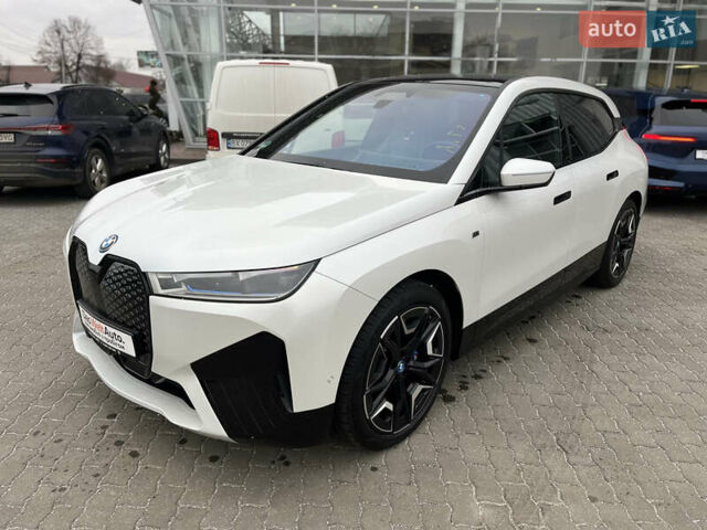 Білий БМВ iX, об'ємом двигуна 0 л та пробігом 19 тис. км за 79990 $, фото 1 на Automoto.ua
