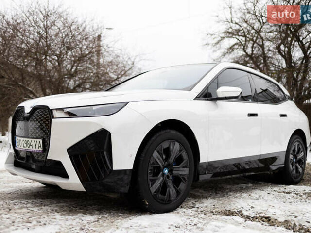 Білий БМВ iX, об'ємом двигуна 0 л та пробігом 3 тис. км за 61000 $, фото 9 на Automoto.ua