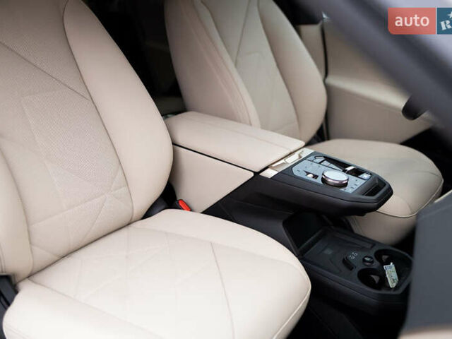 Білий БМВ iX, об'ємом двигуна 0 л та пробігом 3 тис. км за 61000 $, фото 16 на Automoto.ua