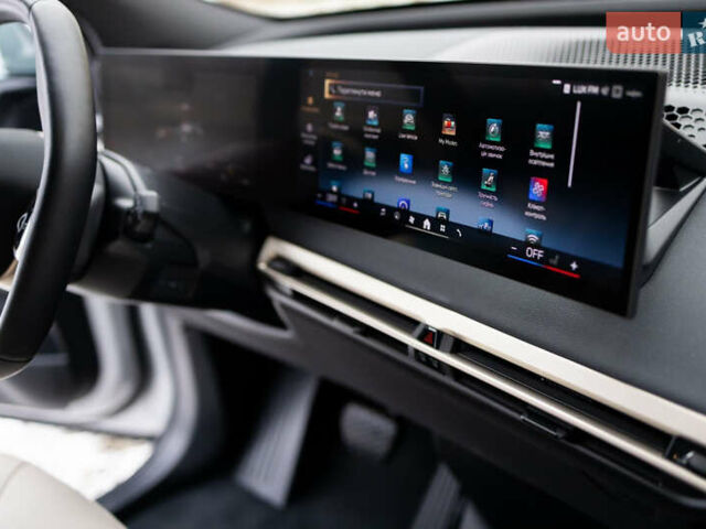 Білий БМВ iX, об'ємом двигуна 0 л та пробігом 3 тис. км за 61000 $, фото 19 на Automoto.ua