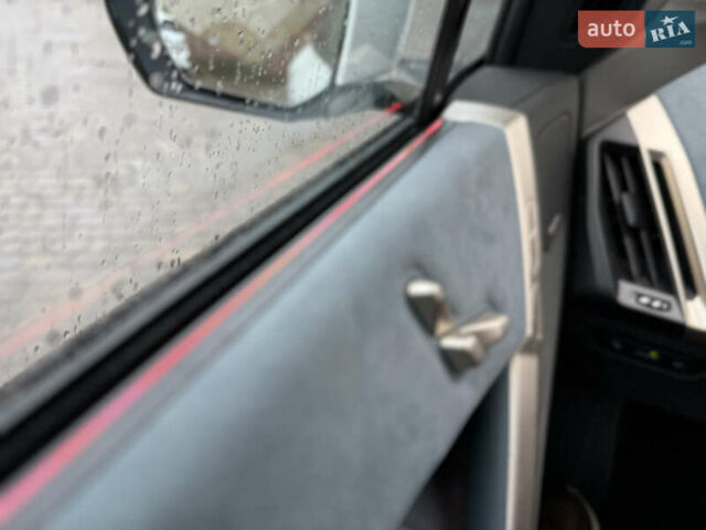 Белый БМВ iX, объемом двигателя 0 л и пробегом 10 тыс. км за 63000 $, фото 32 на Automoto.ua