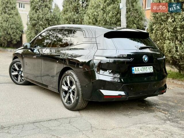 Чорний БМВ iX, об'ємом двигуна 0 л та пробігом 84 тис. км за 48500 $, фото 15 на Automoto.ua