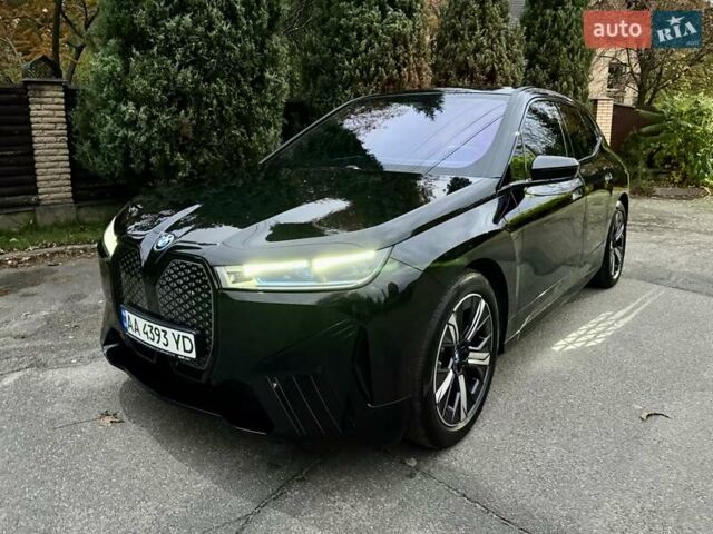 Чорний БМВ iX, об'ємом двигуна 0 л та пробігом 84 тис. км за 48500 $, фото 134 на Automoto.ua