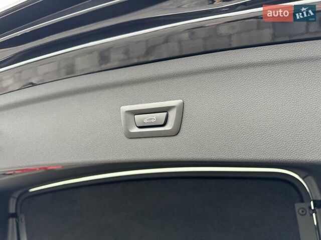 Черный БМВ iX, объемом двигателя 0 л и пробегом 37 тыс. км за 77900 $, фото 37 на Automoto.ua