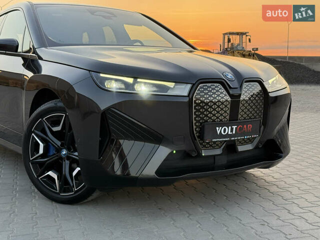Чорний БМВ iX, об'ємом двигуна 0 л та пробігом 64 тис. км за 45000 $, фото 1 на Automoto.ua