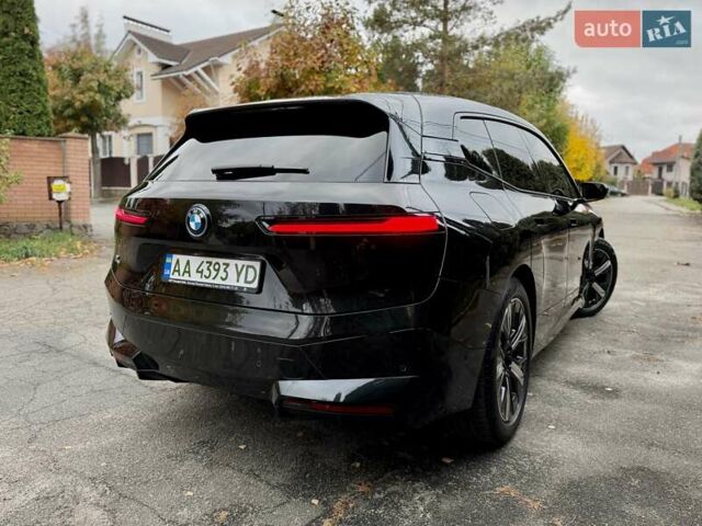 Чорний БМВ iX, об'ємом двигуна 0 л та пробігом 84 тис. км за 48500 $, фото 4 на Automoto.ua