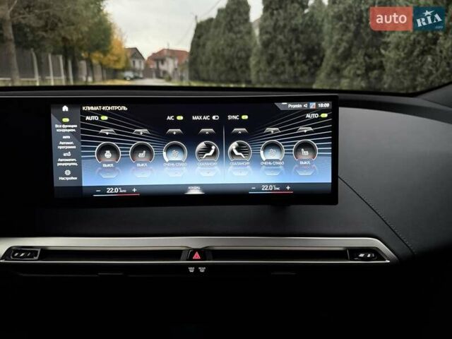 Чорний БМВ iX, об'ємом двигуна 0 л та пробігом 84 тис. км за 48500 $, фото 123 на Automoto.ua