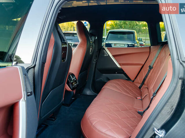 Черный БМВ iX, объемом двигателя 0 л и пробегом 29 тыс. км за 75000 $, фото 34 на Automoto.ua