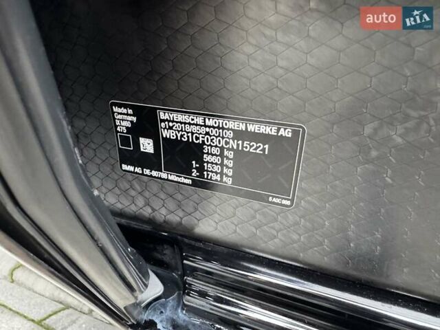 Черный БМВ iX, объемом двигателя 0 л и пробегом 37 тыс. км за 77900 $, фото 45 на Automoto.ua