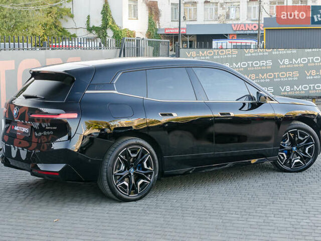 Черный БМВ iX, объемом двигателя 0 л и пробегом 29 тыс. км за 75000 $, фото 5 на Automoto.ua