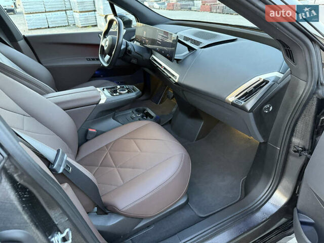 Чорний БМВ iX, об'ємом двигуна 0 л та пробігом 64 тис. км за 45000 $, фото 80 на Automoto.ua