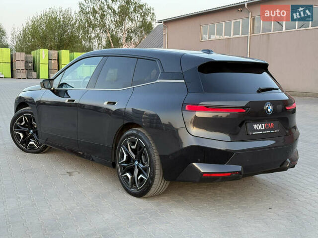 Чорний БМВ iX, об'ємом двигуна 0 л та пробігом 64 тис. км за 45000 $, фото 6 на Automoto.ua