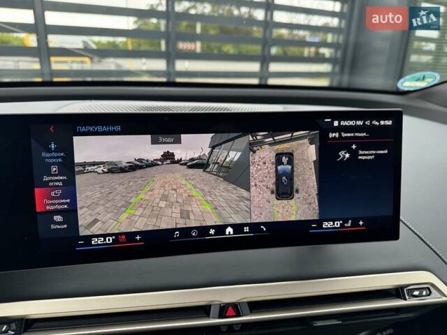 Черный БМВ iX, объемом двигателя 0 л и пробегом 37 тыс. км за 77900 $, фото 28 на Automoto.ua