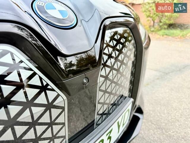 Чорний БМВ iX, об'ємом двигуна 0 л та пробігом 84 тис. км за 48500 $, фото 34 на Automoto.ua