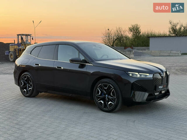 Чорний БМВ iX, об'ємом двигуна 0 л та пробігом 64 тис. км за 45000 $, фото 14 на Automoto.ua