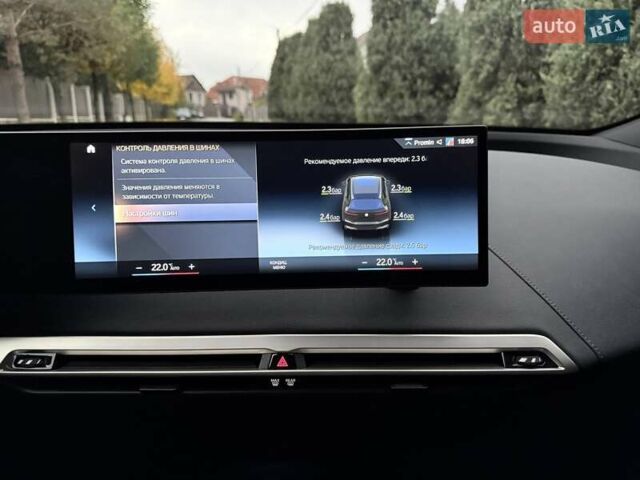 Чорний БМВ iX, об'ємом двигуна 0 л та пробігом 84 тис. км за 48500 $, фото 116 на Automoto.ua