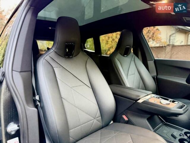 Чорний БМВ iX, об'ємом двигуна 0 л та пробігом 84 тис. км за 48500 $, фото 82 на Automoto.ua