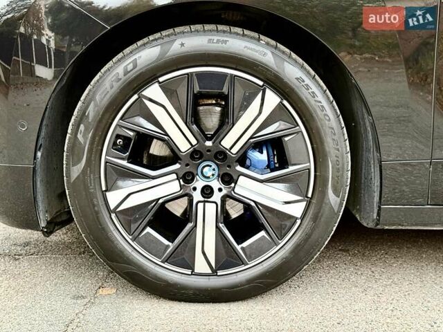 Чорний БМВ iX, об'ємом двигуна 0 л та пробігом 84 тис. км за 48500 $, фото 35 на Automoto.ua