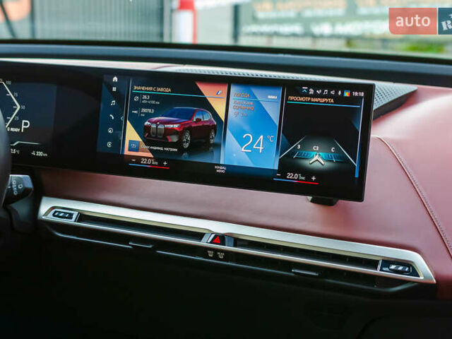 Черный БМВ iX, объемом двигателя 0 л и пробегом 29 тыс. км за 75000 $, фото 22 на Automoto.ua